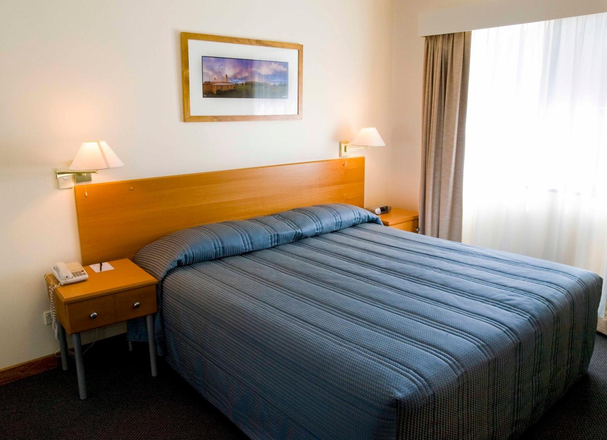 Executive One-Bedroom Lodge